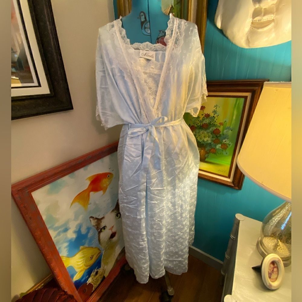 Nicole nightgown and matching rob set vintage 90’s pastel blue with lace sz L